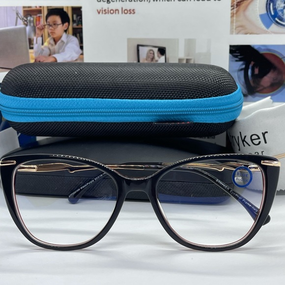 New Stryker Computer Black/Gold STF52105. 53-18 - Picture 5 of 7